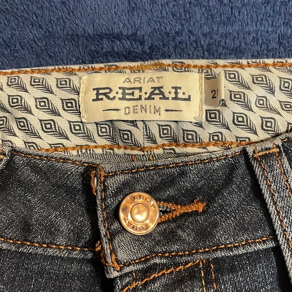 Ariat jeans - Picture 2 of 12